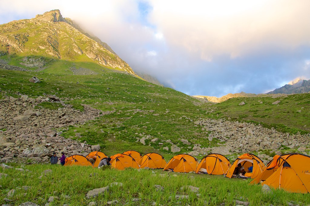 Nichnai Pass Trek